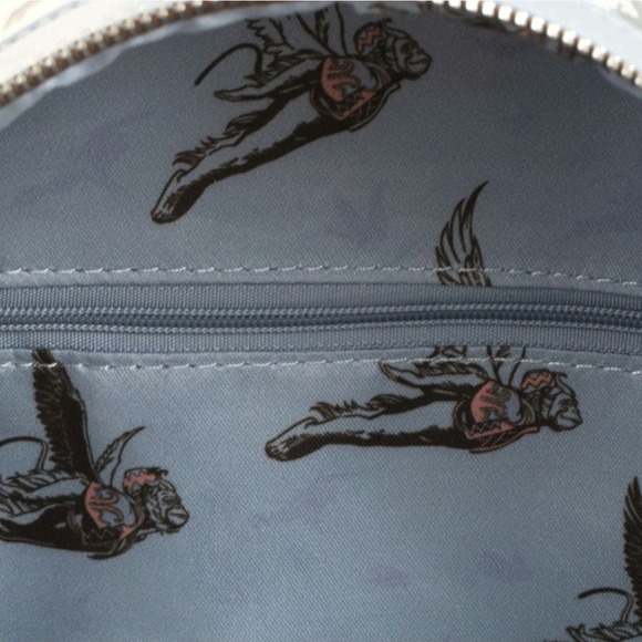Loungefly Exclusive. EIGHT3FIVE Wizard Of Oz Flying Monkey Mini Backpack - Picture 4 of 9